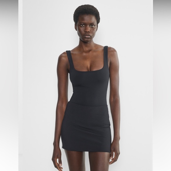 Aritzia Babaton Contour Squareneck Bodysuit, Soft Tan, Size Small - Picture 10 of 11